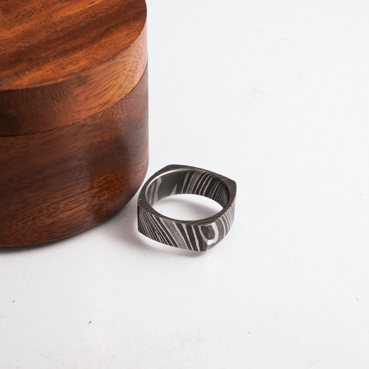 Damascus Ring for Unisex
